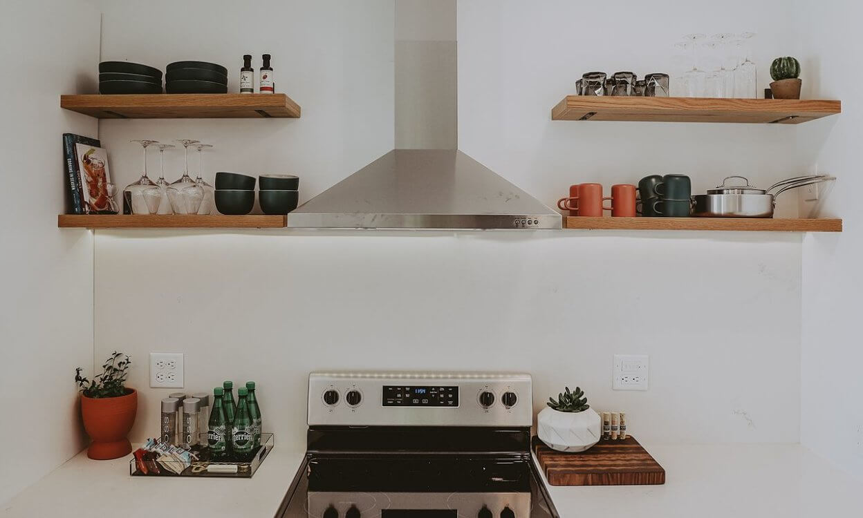 Stove and range with filled shelves
