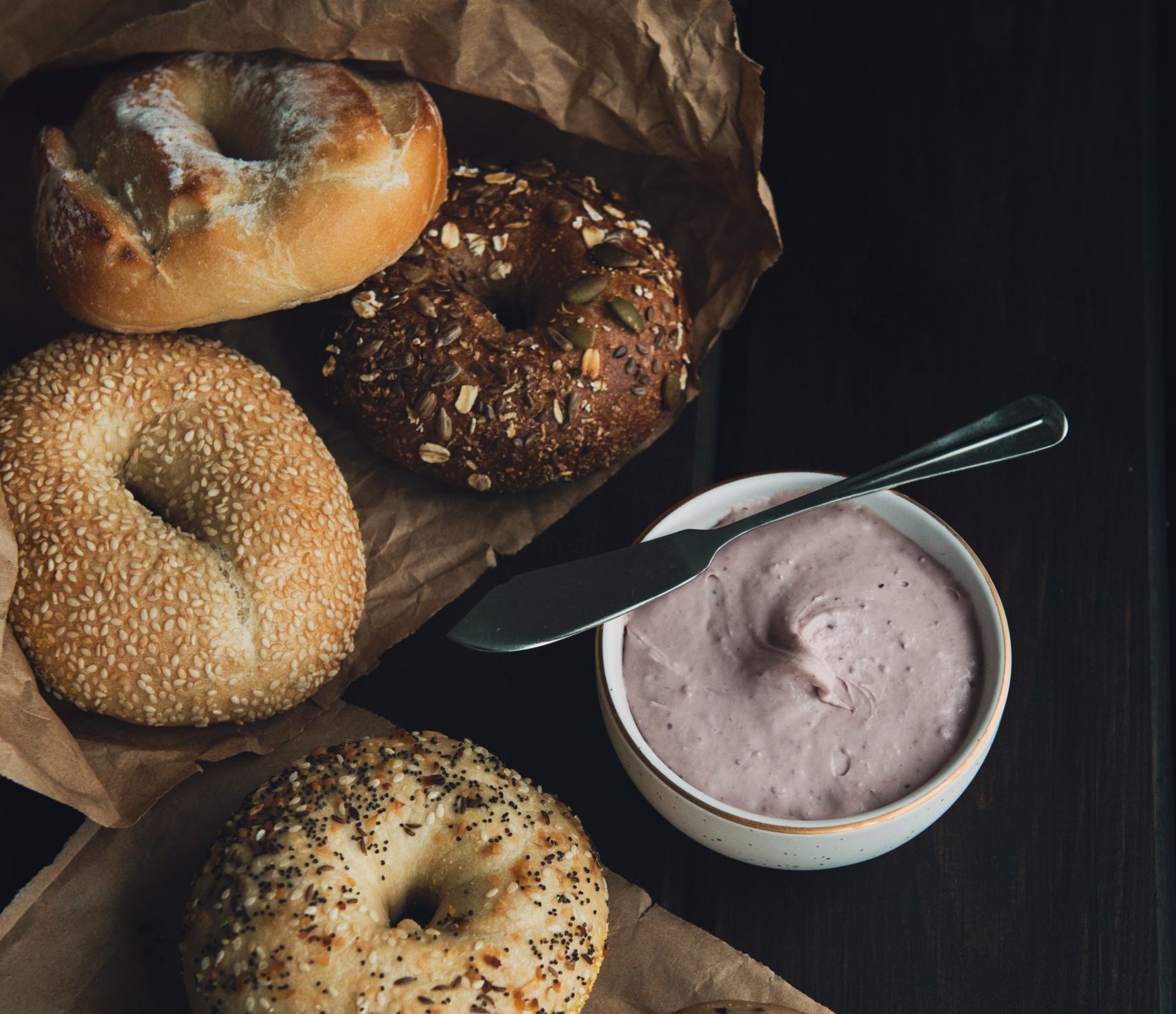 smoothie and bagels